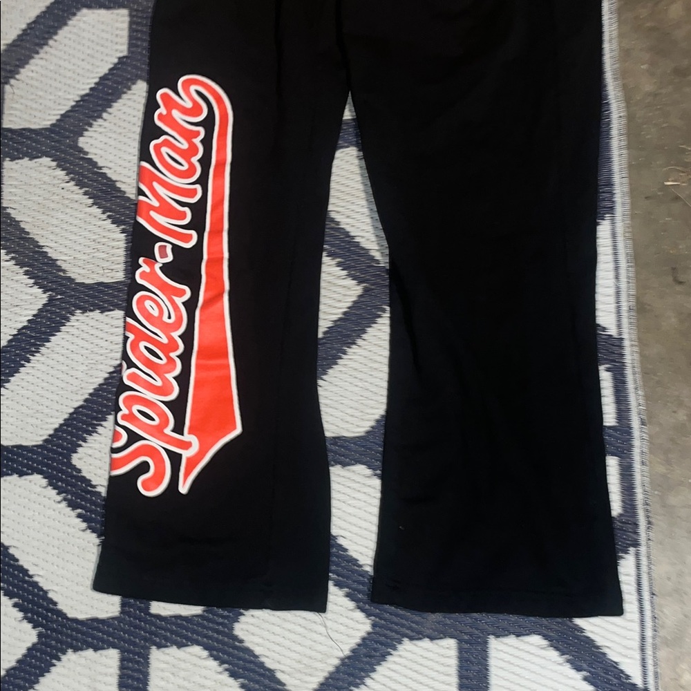 Spider-Man women’s 2 piece set Black stretchy half top & wide sweatpants Bottoms - Picture 4 of 11